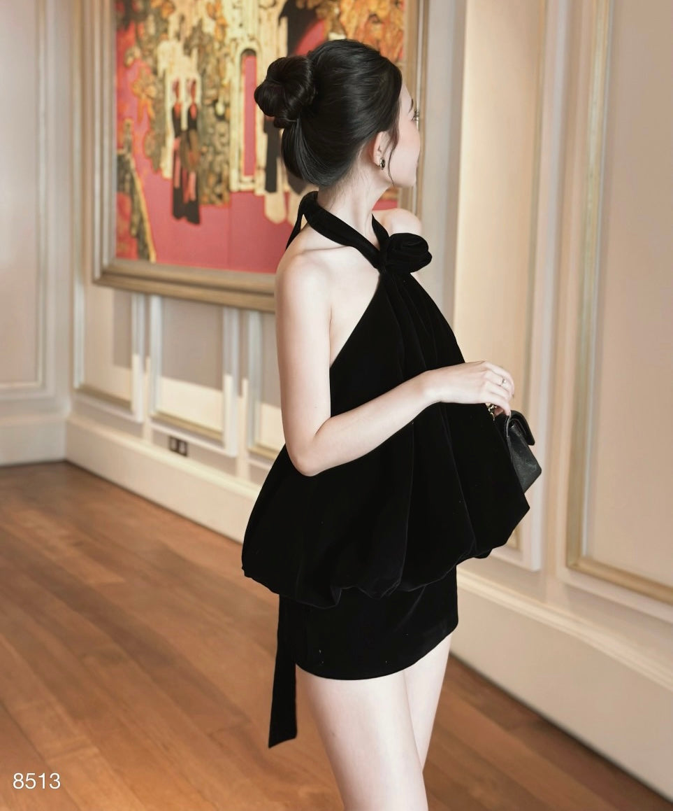Delen Black Rose Set