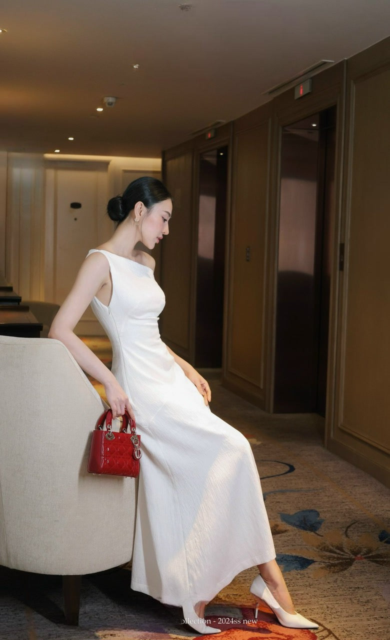 1AAA CHHOU collection 211 White