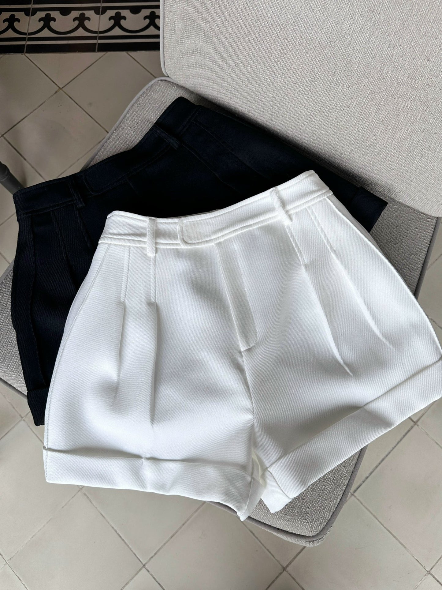 Azz Short