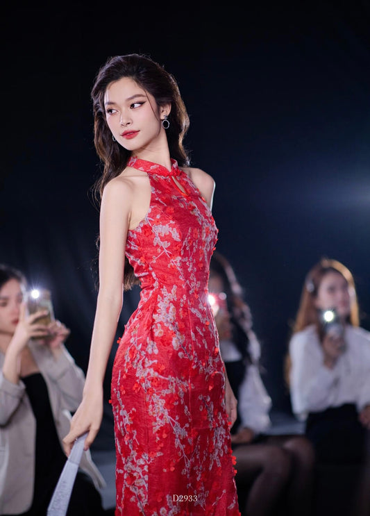 Red Lunar